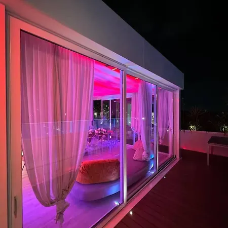 Readmyhostprofile! Luxury 4 Bedroom Penthouse Near Duomo شقة *