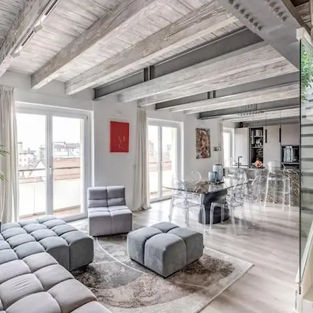 شقة Readmyhostprofile! Luxury 4 Bedroom Penthouse Near Duomo *